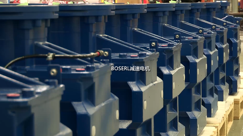 1665128647950658.png 齒輪減速機(jī)加電機(jī)